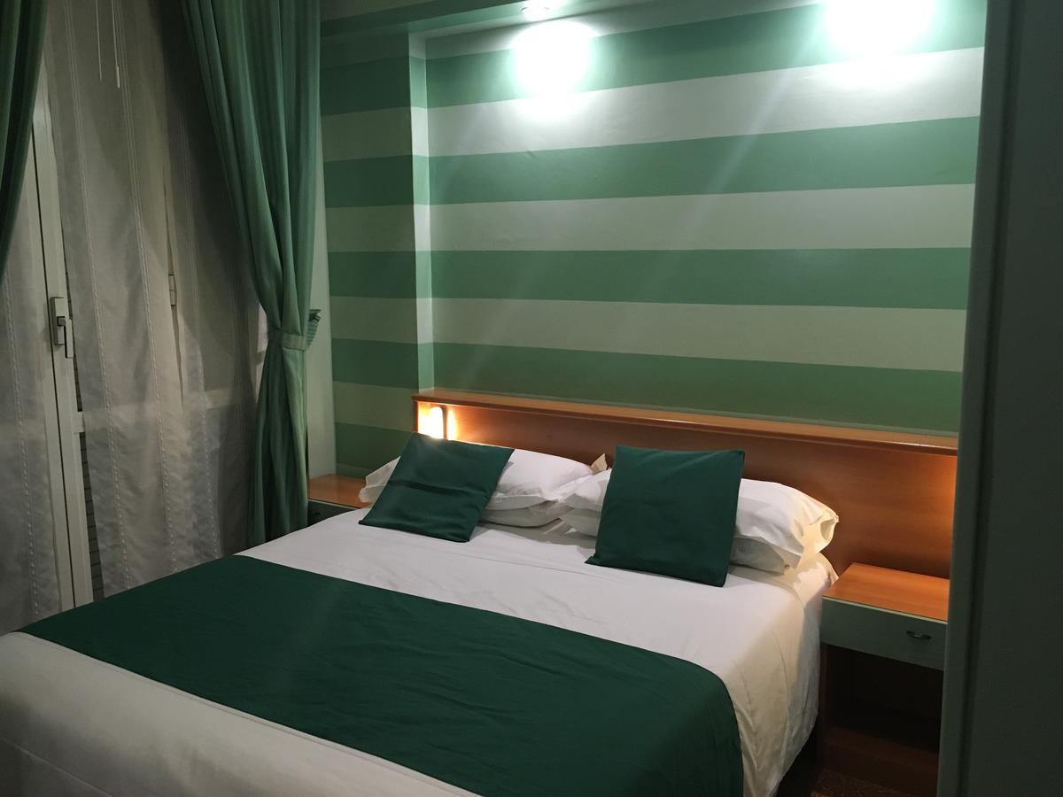 Albergo Glory Borghetto Santo Spirito Kültér fotó