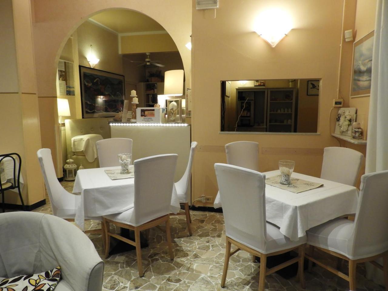 Albergo Glory Borghetto Santo Spirito Kültér fotó